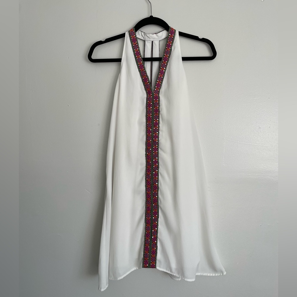 Francesca’s Alya White Embellished Dress Size XS